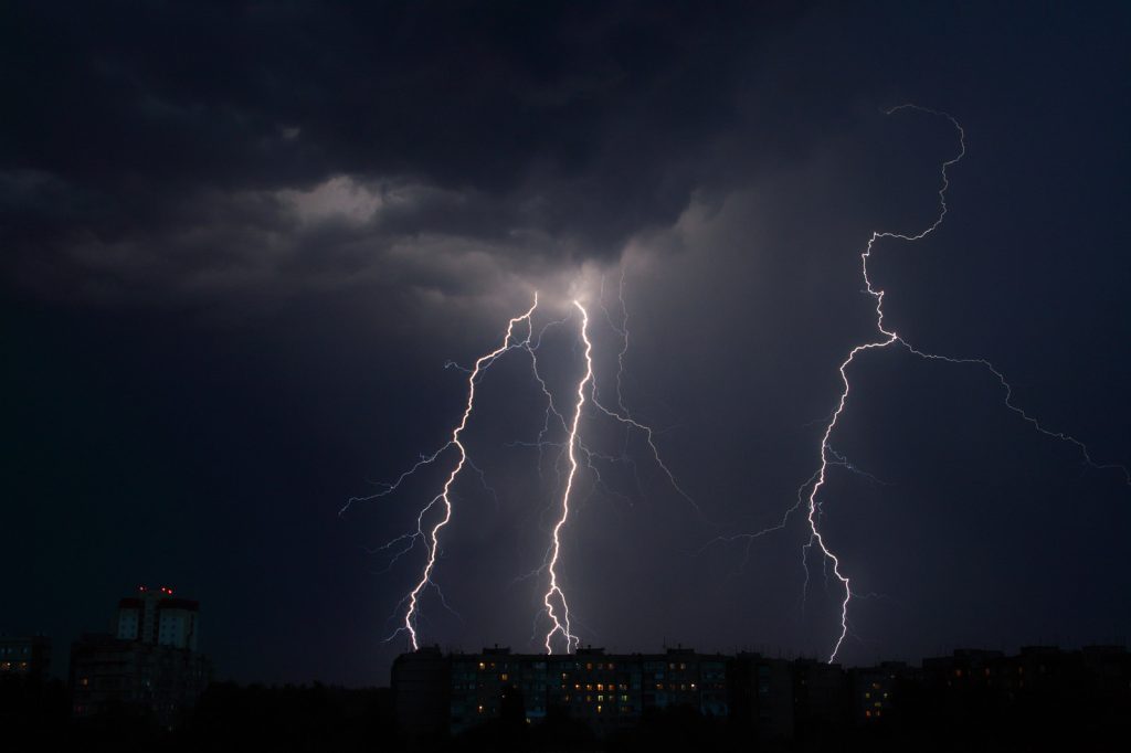 Thunderstorm canstockphoto5305187